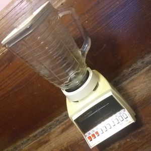 Vintage Osterizer Pulse Matic 10 Blender